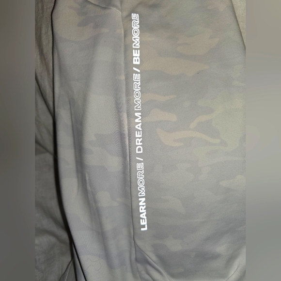 Alphalete Camo Jogger- Size Small- EUC🤍🩶 - Picture 4 of 4
